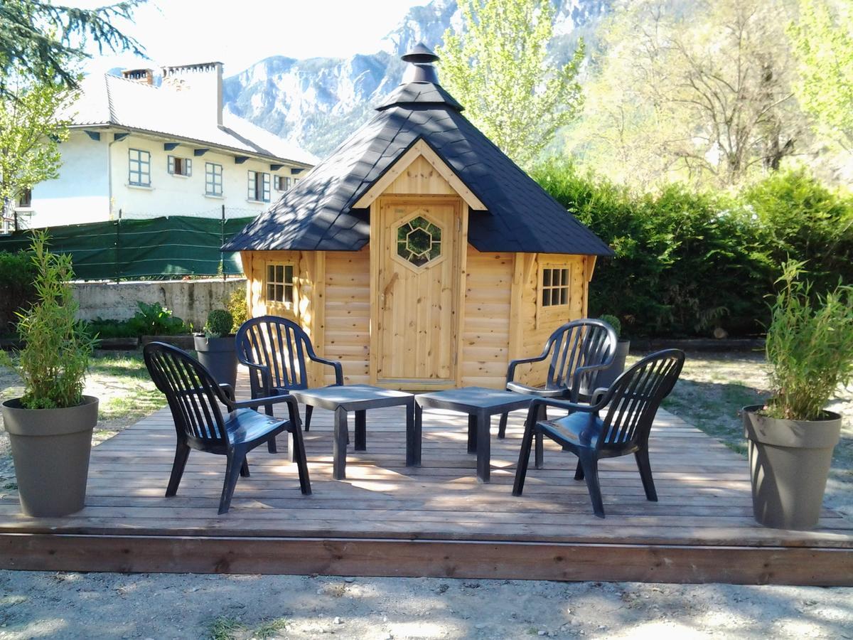 Hotel La Gare L'Argentiere-la-Bessee Exterior photo